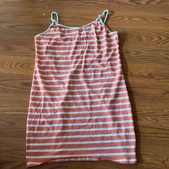 Beach coverup - Picture 1 of 2